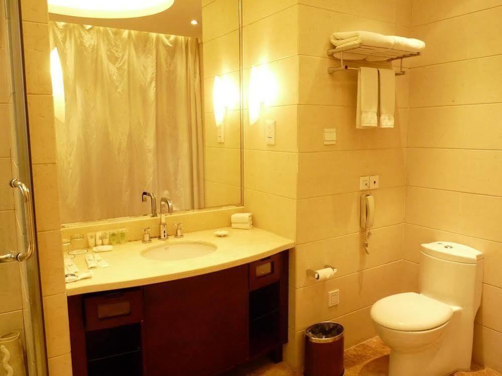 Tianrui Business Hotel تايي يونا المظهر الخارجي الصورة