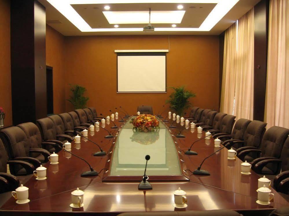 Tianrui Business Hotel تايي يونا المظهر الخارجي الصورة