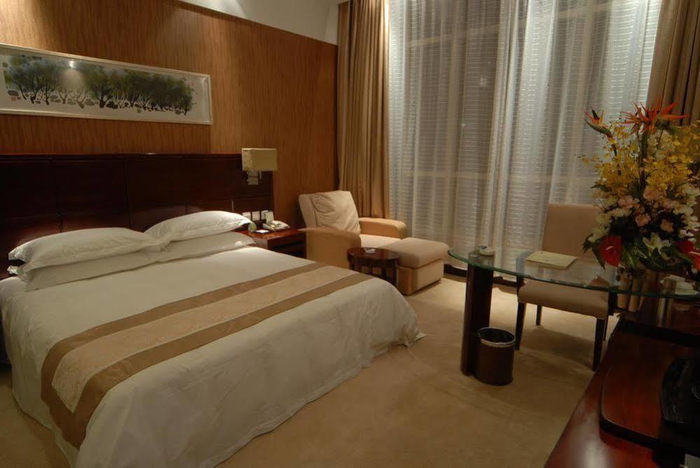Tianrui Business Hotel تايي يونا المظهر الخارجي الصورة